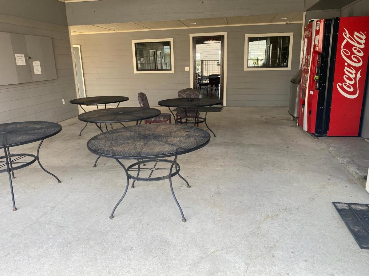 Southern Inns And Suites Now Offering Rv Spaces For Rent Yorktown エクステリア 写真