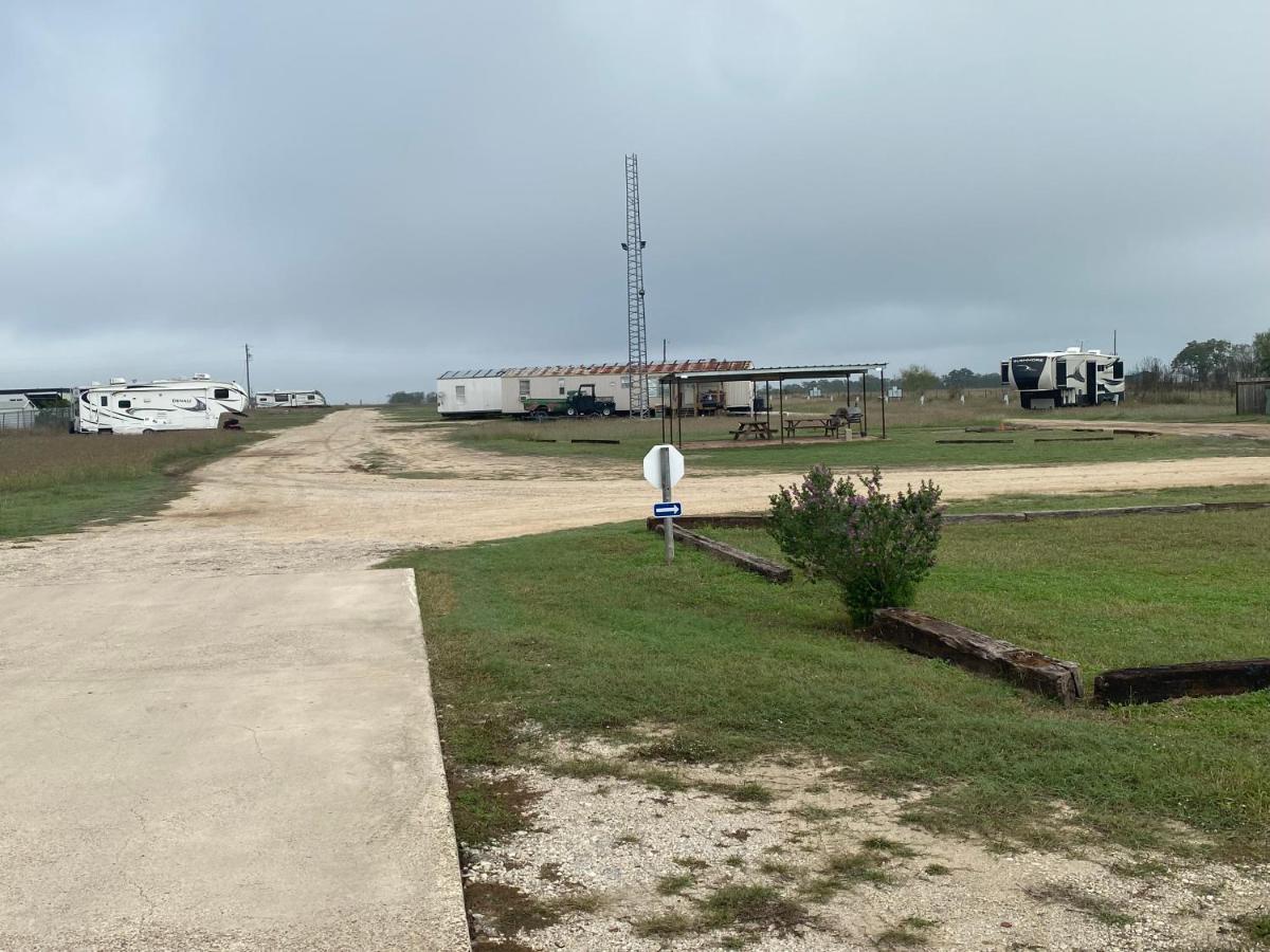 Southern Inns And Suites Now Offering Rv Spaces For Rent Yorktown エクステリア 写真