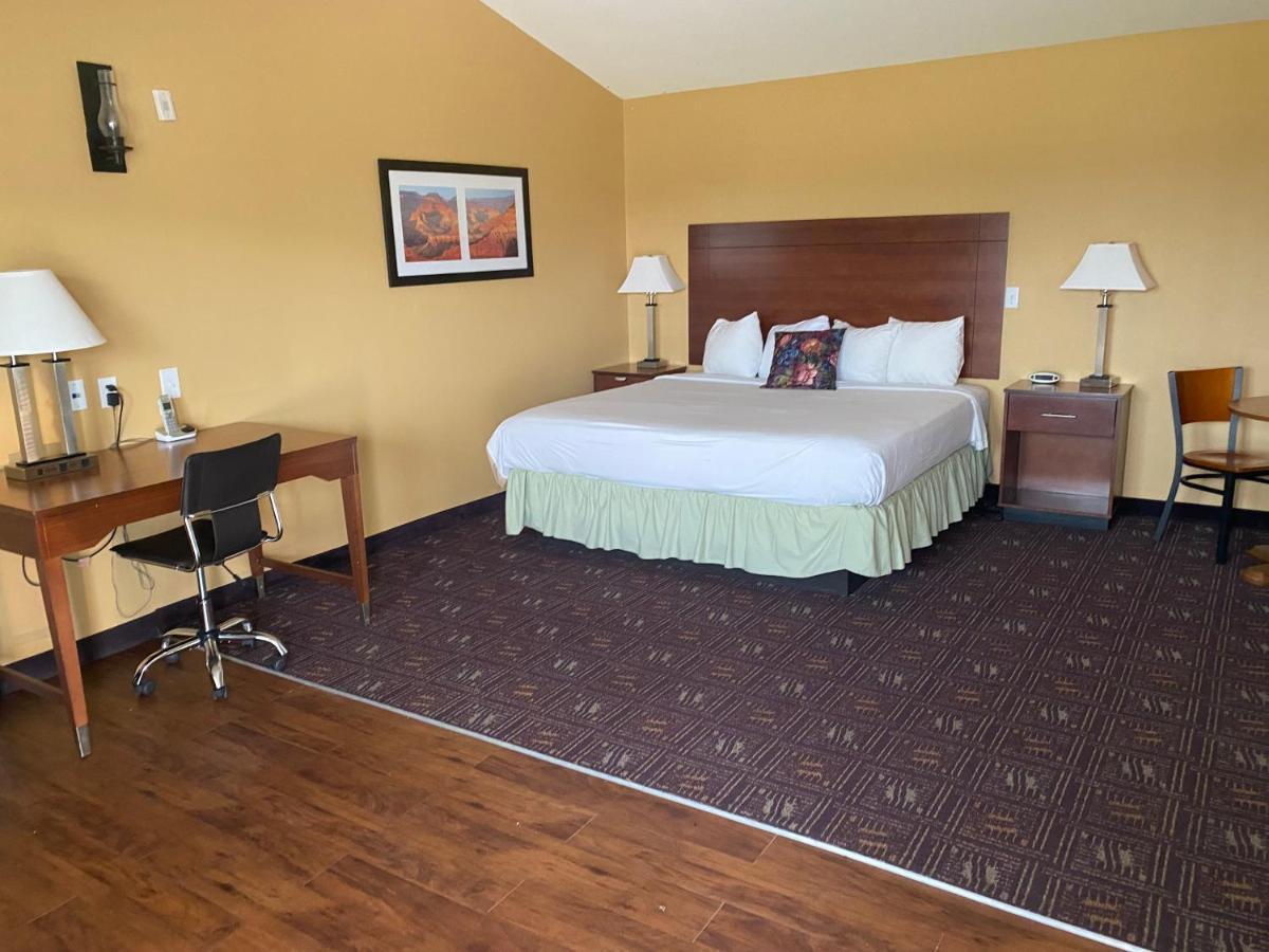 Southern Inns And Suites Now Offering Rv Spaces For Rent Yorktown エクステリア 写真