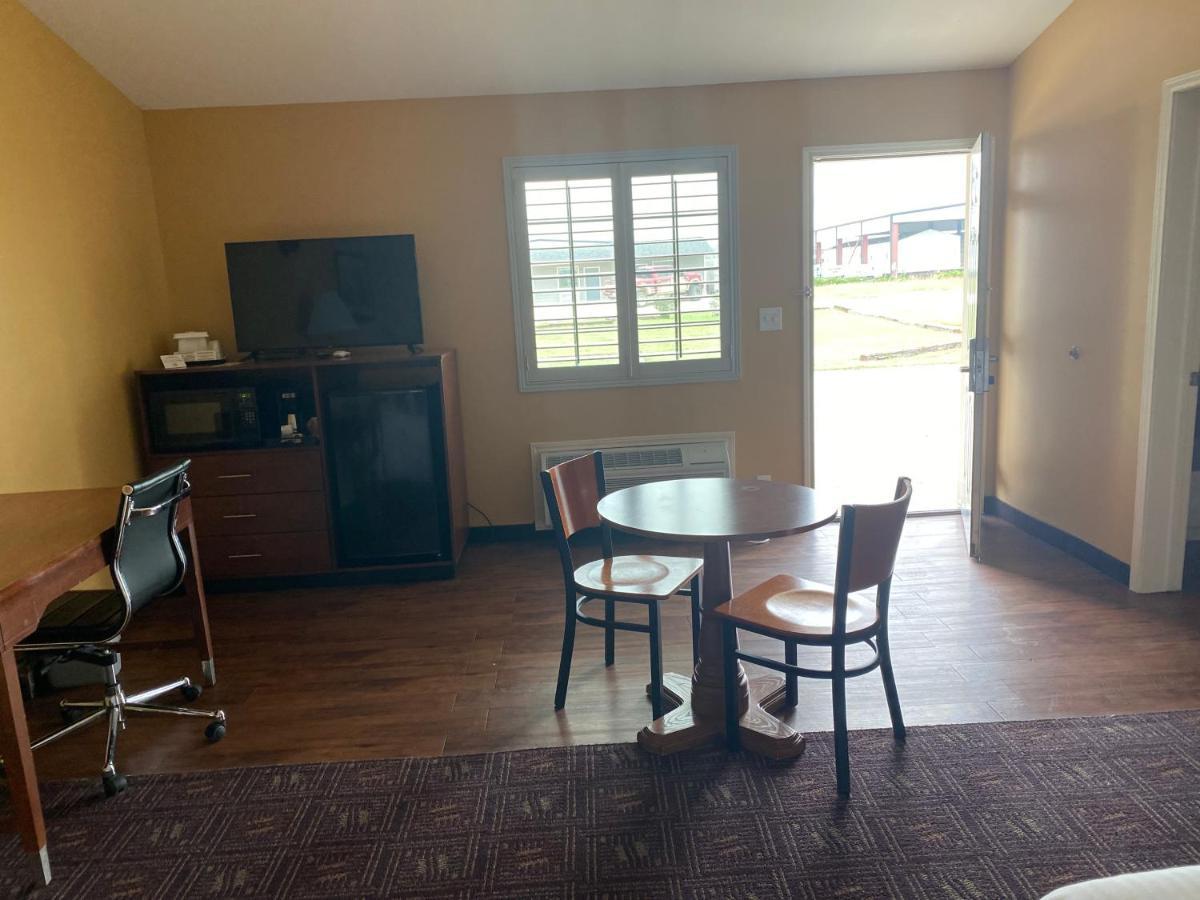 Southern Inns And Suites Now Offering Rv Spaces For Rent Yorktown エクステリア 写真